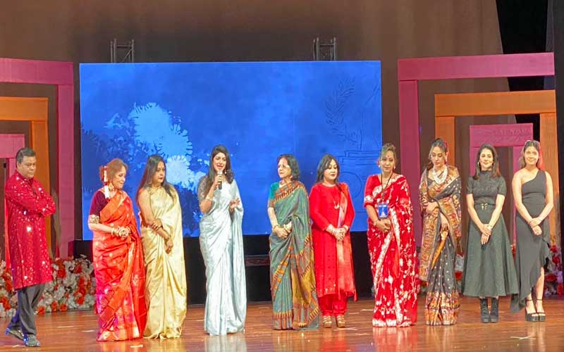 নিউ ইয়র্কে সুচিত্রা সেন চলচ্চিত্র আন্তর্জাতিক বাংলা চলচ্চিত্র উৎসব 2 suchitra sen NY 02