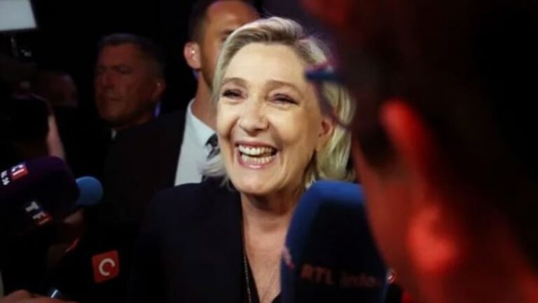 ডানপন্থিদের উত্থানে শঙ্কায় ফরাসি মুসলিমরা