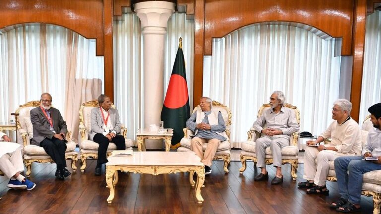 প্রধান উপদেষ্টার সঙ্গে রাজনৈতিক দলগুলোর সংলাপ