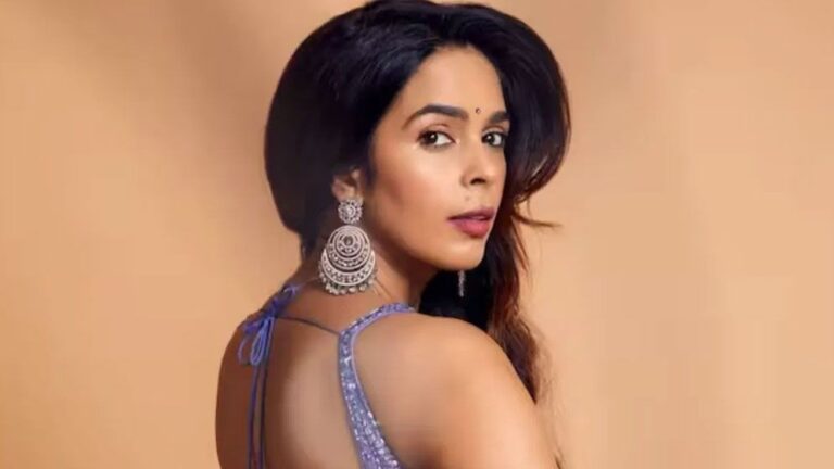 ইমরানের সঙ্গে অন্তরঙ্গ দৃশ্য, ২০ বছর পর মুখ খুলেন মল্লিকা