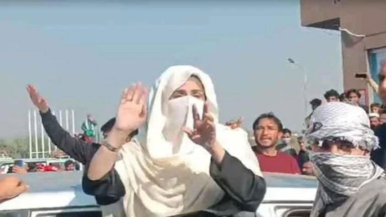 পিছু হটল পিটিআই, সংলাপে জোর দেওয়ার আহবান যুক্তরাষ্ট্রের