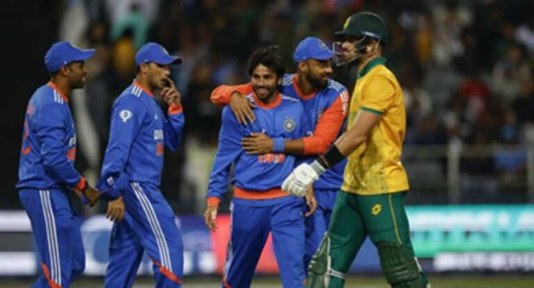 রেকর্ড বন্যার ম্যাচে সিরিজ নিশ্চিত ভারতের