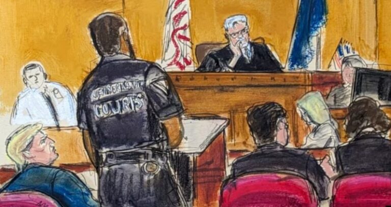 পর্ণো তারকাকে অর্থ দেয়ার মামলা খারিজের আবেদনের অনুমতি পেলেন ট্রাম্প