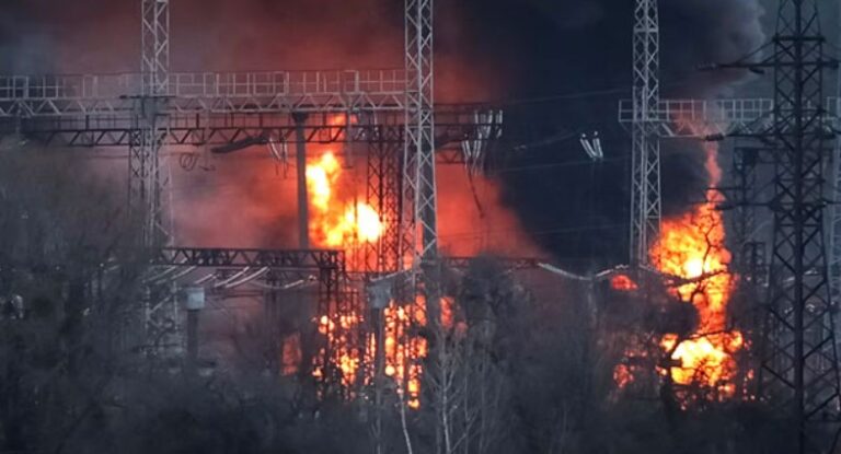 ইউক্রেনের জ্বালানি স্থাপনায় রাশিয়ার ৯৩টি ক্ষেপণাস্ত্র হামলা