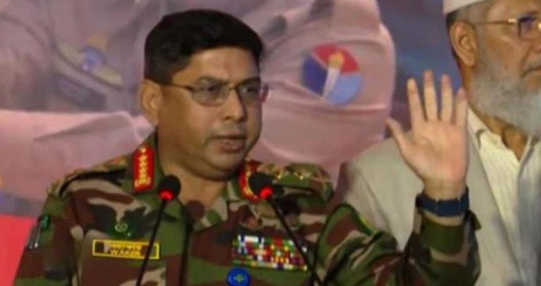 নিজেরা মারামারি করলে স্বাধীনতা বিপন্ন হবে : সেনাপ্রধানের ‘সতর্কবার্তা’