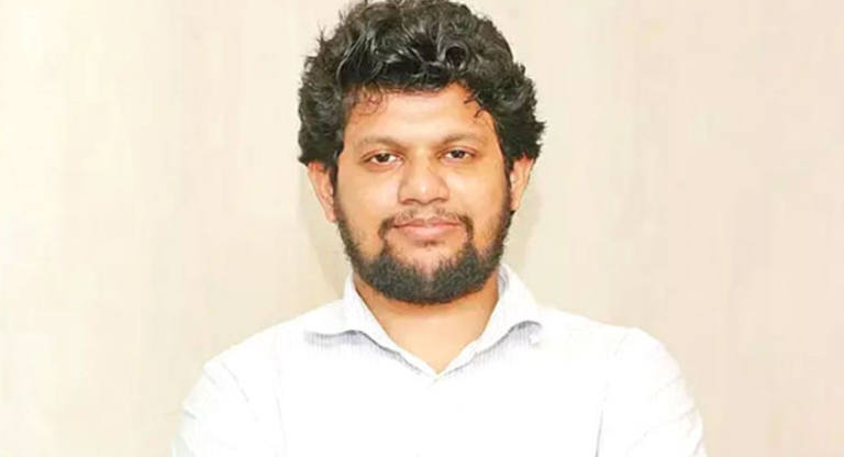 উপদেষ্টা মাহফুজ পেলেন তথ্য মন্ত্রণালয়ের দায়িত্ব