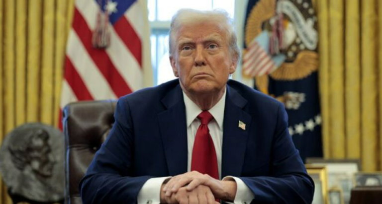 গবেষণায় ট্রাম্পের তহবিল বন্ধের প্রতিবাদে বিজ্ঞানীদের বিক্ষোভ