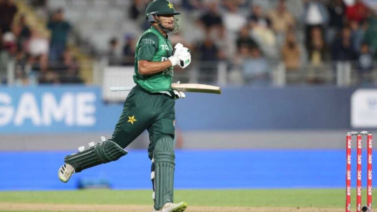 আনপ্রেডিক্টেবল পাকিস্তানের রেকর্ড গড়া জয়