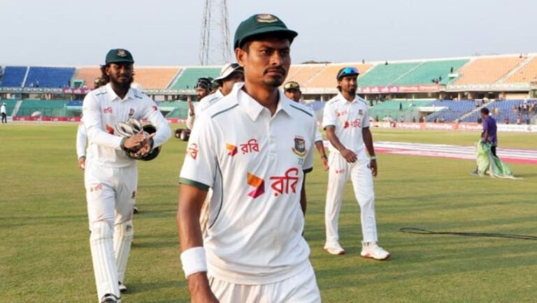 দিনের প্রথম বলেই অলআউট জিম্বাবুয়ে