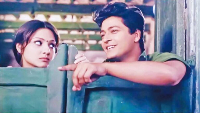 আসছে ‘হঠাৎ বৃষ্টি’ সিনেমার রিমেক