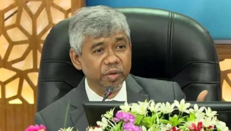 এনবিআর চেয়ারম্যান আবদুর রহমানকে অবাঞ্ছিত ঘোষণা