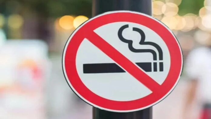 খোলা স্থানে ধূমপান নিষিদ্ধ করছে ফ্রান্স খোলা স্থানে ধূমপান নিষিদ্ধ করছে ফ্রান্স