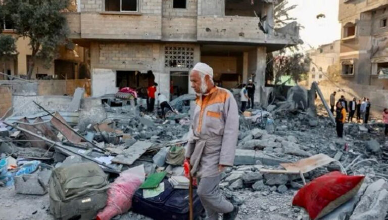 গাজায় ইসরায়েলি বর্বর হামলায় আরও ৮১ ফিলিস্তিনি নিহত