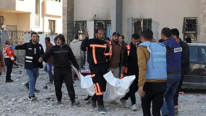 গাজায় তাণ্ডব চলছেই, আরও ২৮ মরদেহ উদ্ধার