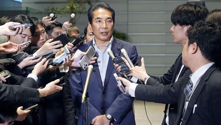 চালের দাম নিয়ে বিতর্কিত মন্তব্যের জেরে জাপানের কৃষিমন্ত্রীর পদত্যাগ