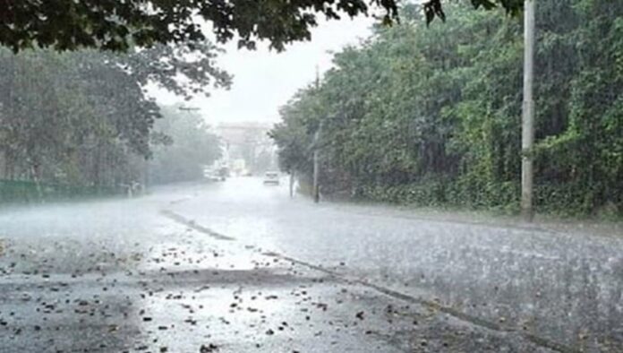 ঢাকায় ২৪ ঘণ্টায় ৩৪ মিলিমিটার বৃষ্টিপাত ঢাকায় ২৪ ঘণ্টায় ৩৪ মিলিমিটার বৃষ্টিপাত