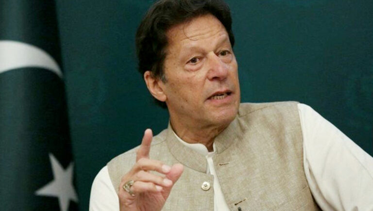 দেশজুড়ে বড় আন্দোলনের প্রস্তুতির নির্দেশ ইমরান খানের