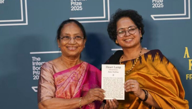 বুকার পুরস্কার পেলেন ভারতীয় লেখিকা বানু মুশতাক