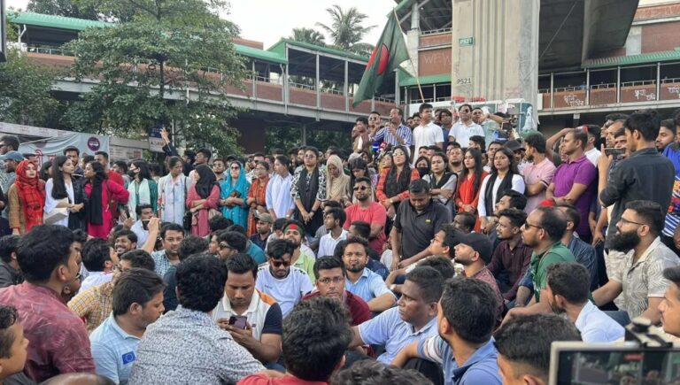 যমুনা ঘেরাওয়ের হুঁশিয়ারি, শাহবাগ ছাড়ল ছাত্রদল