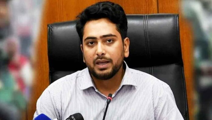 জুলাই সনদ প্রনয়ণ করলে নির্বাচনে এনসিপির দ্বিমত নেই: নাহিদ ইসলাম