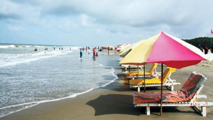 ১০ দিন ছুটিতেও কক্সবাজারে মেলেনি পর্যটকের সাড়া! ১০ দিন ছুটিতেও কক্সবাজারে মেলেনি পর্যটকের সাড়া!