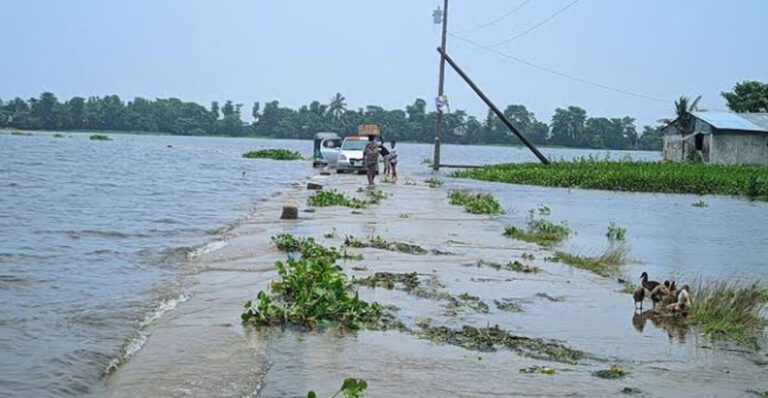 ২ বিভাগে বন্যা পরিস্থিতির অবনতি, বাড়ছে নদ-নদীর পানি