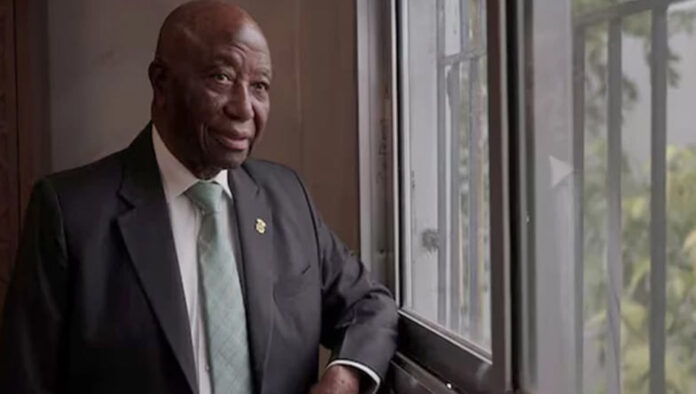 “আপনি ইংরেজি শিখলেন কোথায়?”- লাইবেরিয়ার প্রেসিডেন্টকে ট্রাম্প