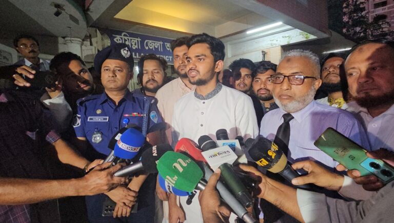 আশা করি ৫ আগস্ট জুলাই ঘোষণাপত্র পাঠ করা সম্ভব হবে: আসিফ মাহমুদ