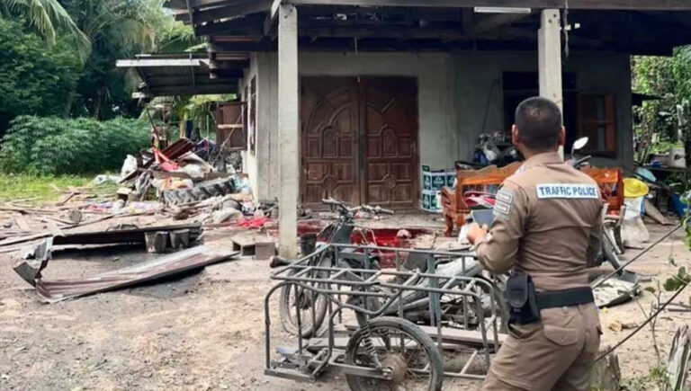 কম্বোডীয় রকেটে ২ নাগরিক নিহত হওয়ার পর এফ-১৬ দিয়ে পাল্টা হামলা থাইল্যান্ডের