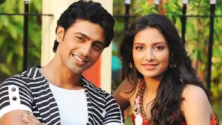 নীরবতা ভেঙে একে অপরের প্রশংসায় মুখর দেব শুভশ্রী