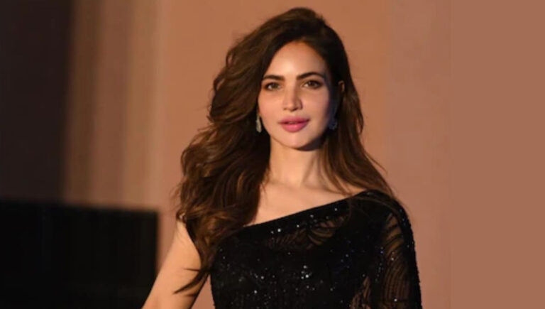 পাকিস্তানি অভিনেত্রীর লাশ নিতে অস্বীকৃতি, যা বললেন বাবা