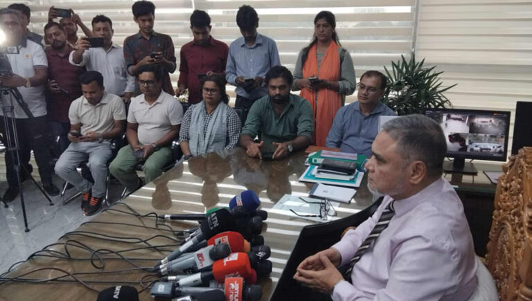 প্রধান উপদেষ্টার সঙ্গে বৈঠকে নির্বাচনের তারিখ নিয়ে আলোচনা হয়নি: সিইসি