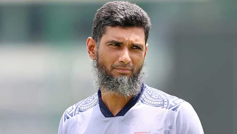 বিসিবির প্রস্তাব ফিরিয়ে দিলেন মাহমুদউল্লাহ