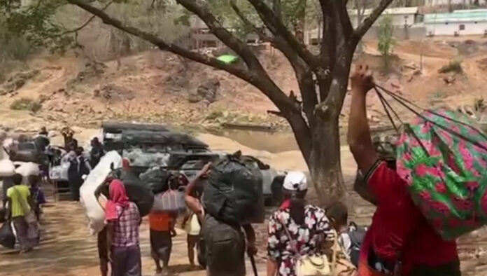 মিয়ানমারে সংঘাত, ভারতে আশ্রয় নিল হাজারো বাসিন্দা