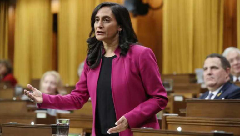 ইসরায়েলে অস্ত্র নিষেধাজ্ঞা বহাল রাখল কানাডা