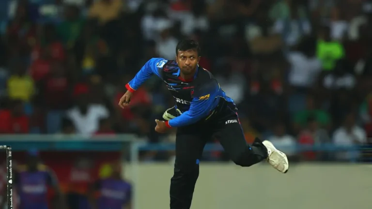 প্রথম ক্রিকেটার হিসেবে টি-টোয়েন্টিতে সাকিবের অনন্য কীর্তি