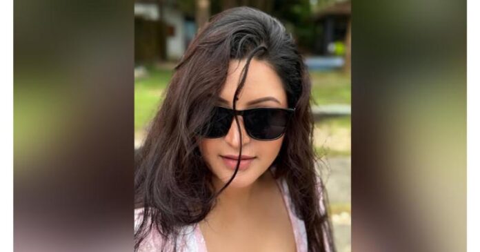 ফের প্রেমে পড়েছেন পরীমনি, নতুন প্রেমিক কে?