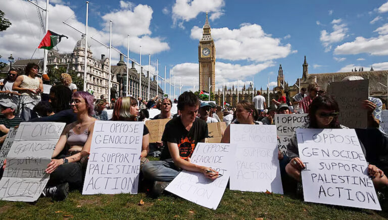 যুক্তরাজ্যে ‘প্যালেস্টাইন অ্যাকশন’ গ্রুপের পক্ষে বিক্ষোভকালে গ্রেপ্তার ৪৬৬