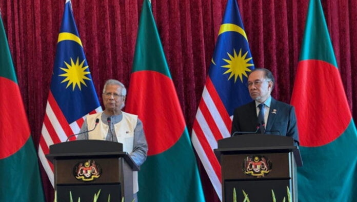 রোহিঙ্গা সংকট সমাধানে মালয়েশিয়ার সহায়তা চাইলেন প্রধান উপদেষ্টা