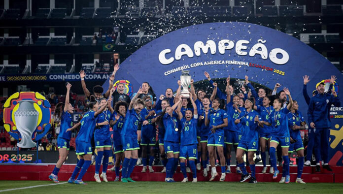 ৮ গোলের ম্যাচে টাইব্রেকারে রুদ্ধশ্বাস শিরোপা জয় ব্রাজিলের