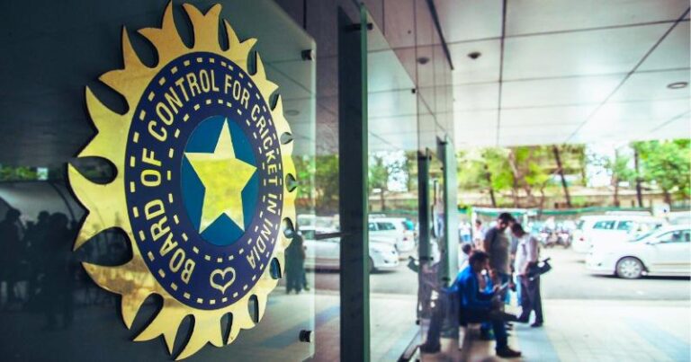 আইসিসি থেকে বড় শাস্তি পেল ভারত ক্রিকেট দল