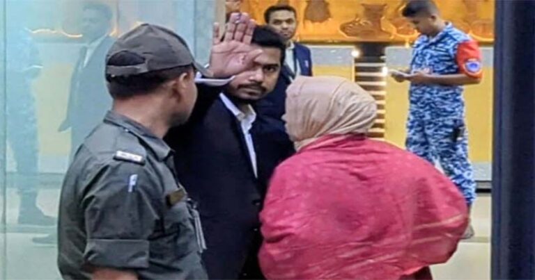 উন্নত চিকিৎসার জন্য সিঙ্গাপুর গেলেন নুরুল হক নুর