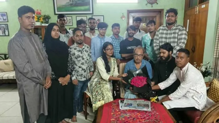 ছাত্ররাজনীতি জনগণের স্বপ্নকেও প্রাধান্য দেবে, প্রত্যাশা রবের