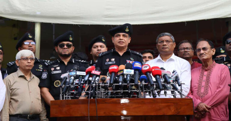 পূজায় ঢাকাসহ সারাদেশে সর্বোচ্চ নিরাপত্তা নিশ্চিত করা হয়েছে