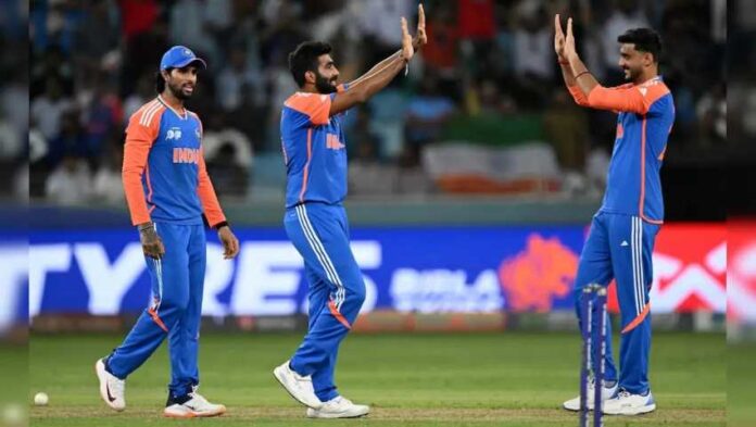 ম্যাড়ম্যাড়ে ম্যাচে পাকিস্তানকে গুঁড়িয়ে দিল ভারত ম্যাড়ম্যাড়ে ম্যাচে পাকিস্তানকে গুঁড়িয়ে দিল ভারত