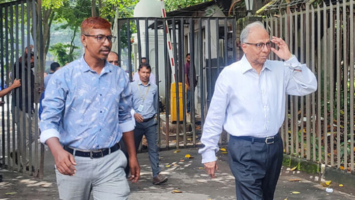 শেখ হাসিনার বিরুদ্ধে সাক্ষ্য দিতে ট্রাইব্যুনালে মাহমুদুর রহমান শেখ হাসিনার বিরুদ্ধে সাক্ষ্য দিতে ট্রাইব্যুনালে মাহমুদুর রহমান