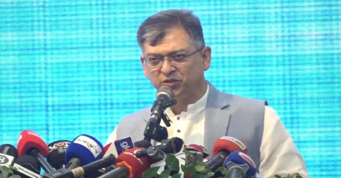 ‘আ. লীগ কর্মীরা এক জায়গায় বলে জয়, দেড়মাইল পরে বলে বাংলা’