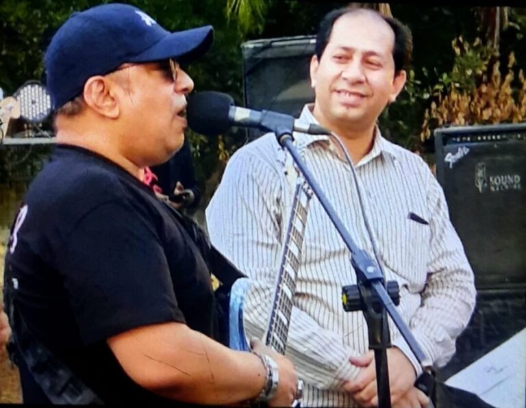 এক রক আইকনের গল্প