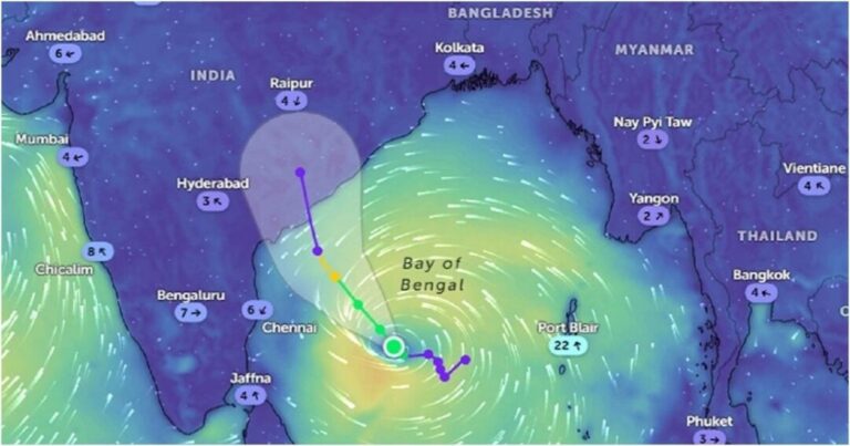 গভীর নিম্নচাপ রূপ নিলো ঘূর্ণিঝড়ে, সমুদ্রবন্দরে ২ নম্বর সংকেত