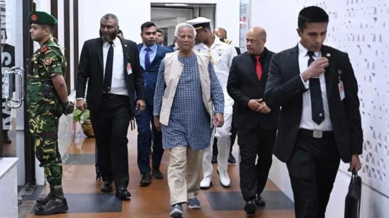 দেশে ফিরেছেন প্রধান উপদেষ্টা